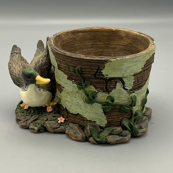 Vtg Resin Flapping Wing Duck Barrel Planter Kitschy Grannycore Cabin Lake House - Picture 1 of 6